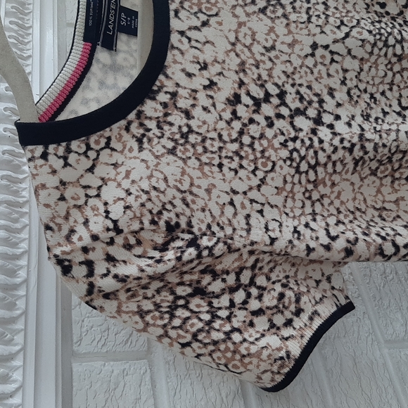 Women's Lands'end Knitted Short Sleeve Sweater Top Blouse Animal Print Size S - Picture 3 of 9